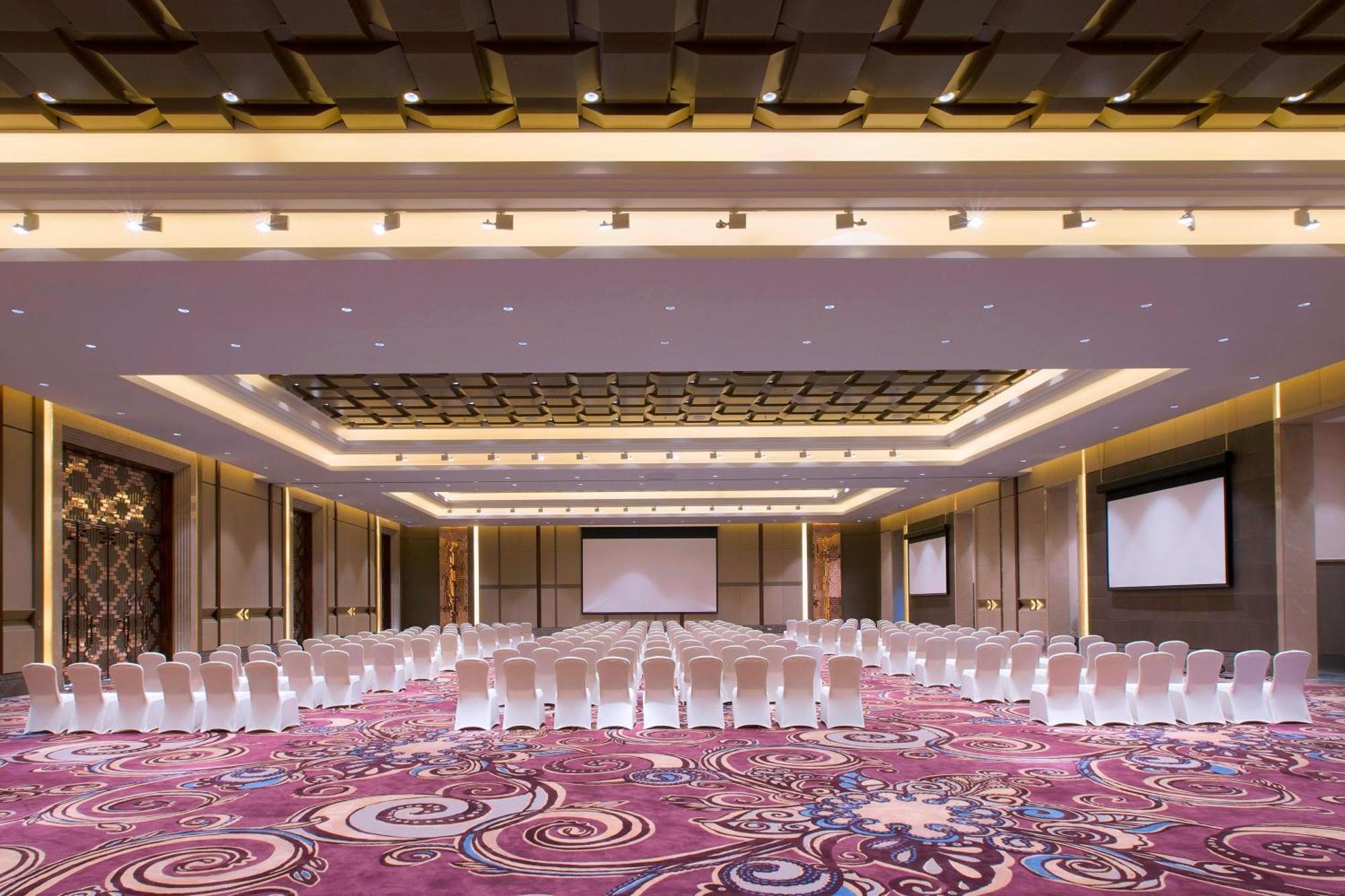 Sheraton Grand Xishuangbanna Hotel Jinghong Zewnętrze zdjęcie